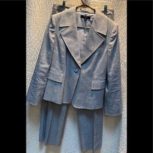 Alex Marie pant suit size 8 petite
